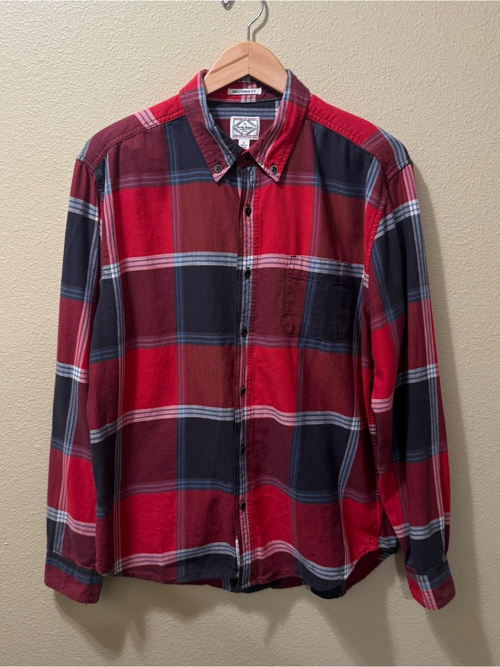 Men’s Large Lucky Brand Jeans Red Plaid California Fit Button Up Shirt